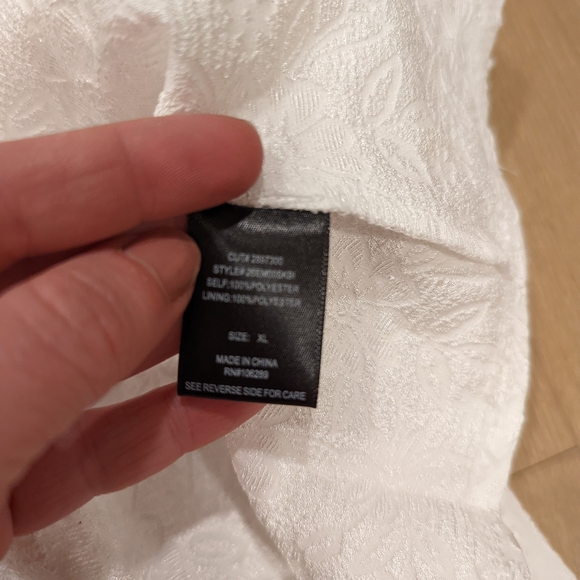 White Tiered Sleeveless Dress - Picture 5 of 8